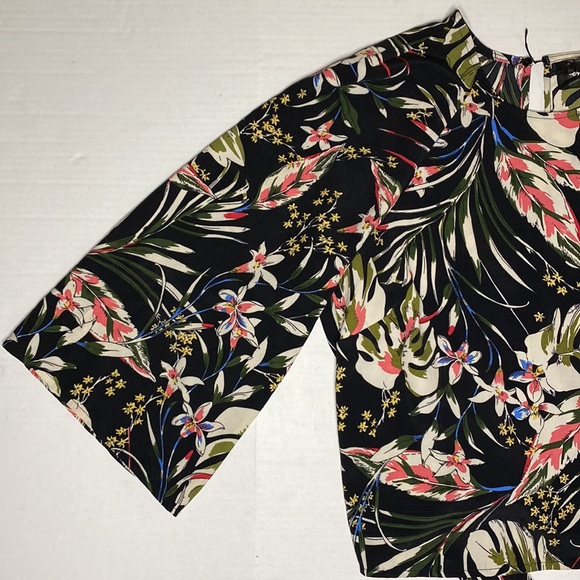 CODE x MODE Crop Top - XS - Picture 6 of 8